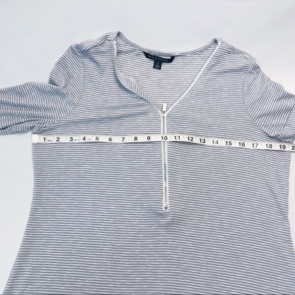 Zac & Rachel Gray and White Striped Zipper Front Top - Picture 9 of 11